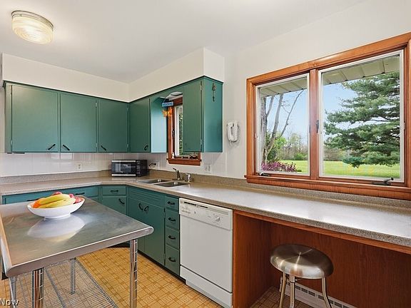 4th image of 7866 N Boyden Rd