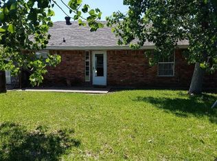 1213 Crosscreek Ln, Seagoville, TX 75159