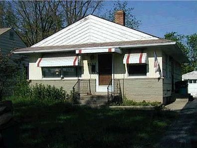 1st image of 2557 Azelda St