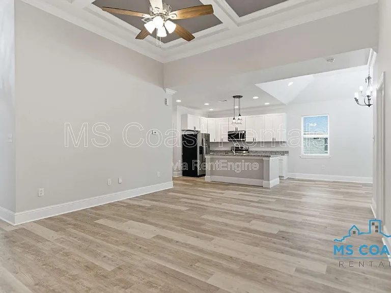 15334 Oak Creek Cv — Photo 4
