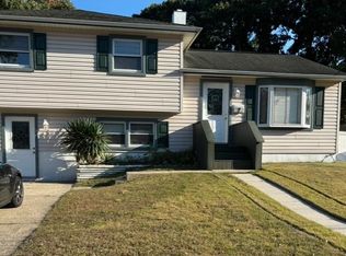 7 Nassau Rd, Somers Point, NJ 08244