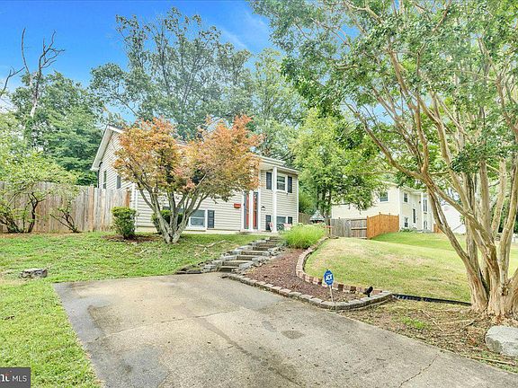 5th image of 14509 Brook Dr