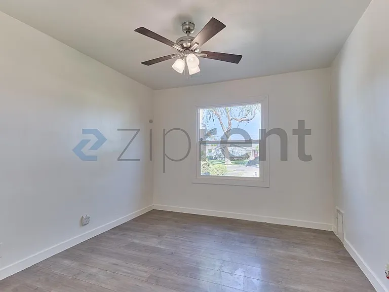 1410 Central Ave — Photo 11