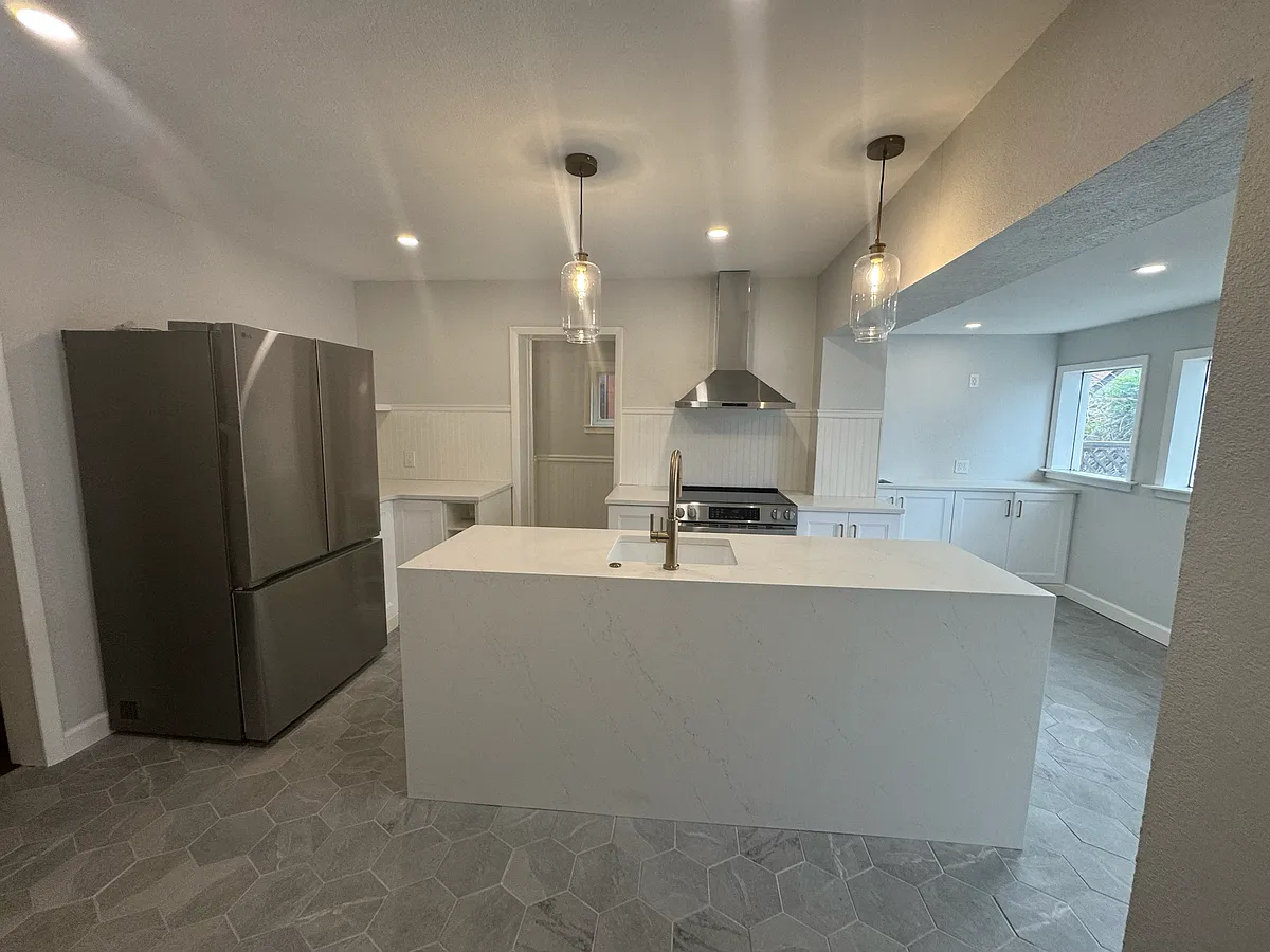 Building Photo - 841 Lipan St