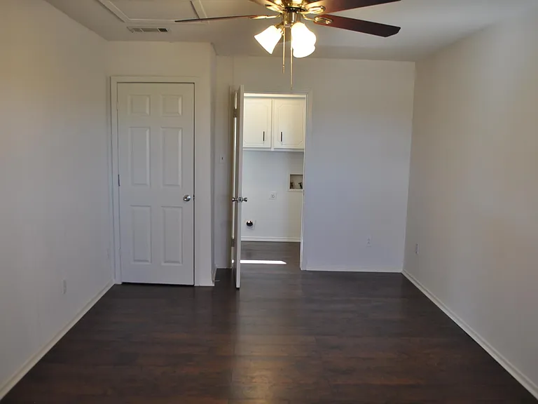 509 Stafford St — Photo 2