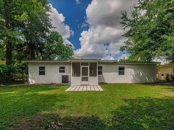 3rd image of 853 Mikael Ave