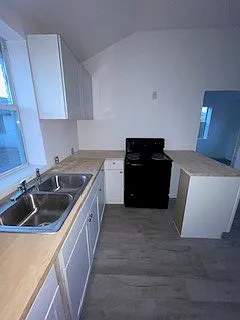 1001 College Ave #B — Photo 2