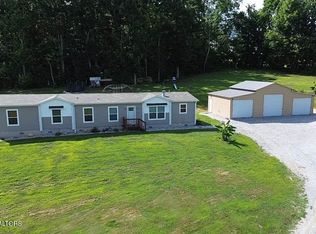 1814 Bacchus Rd, Tazewell, TN 37879