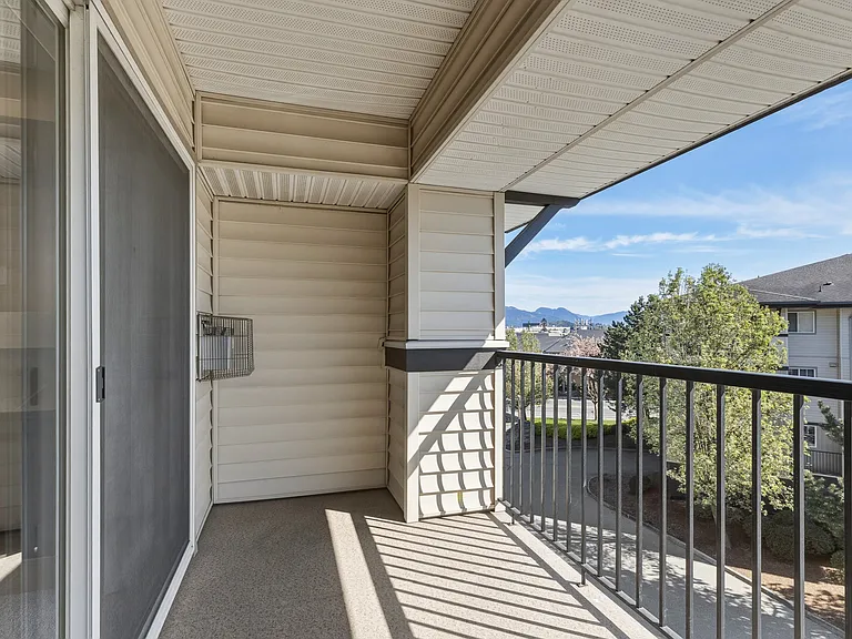 7556 Topaz Dr — Photo 17