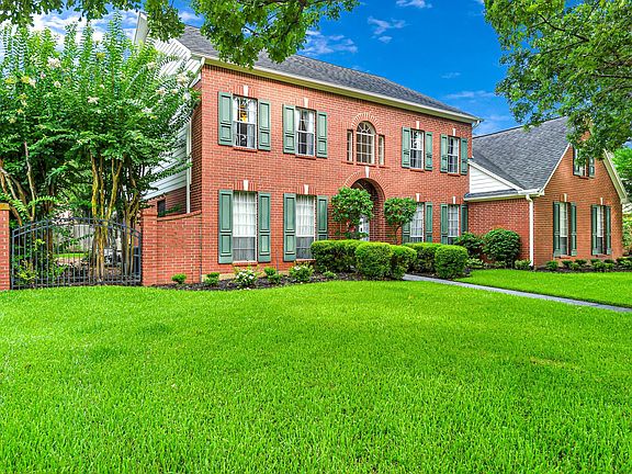 2nd image of 1642 Kelliwood Oaks Dr