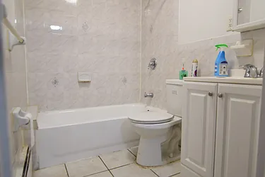Rented by Safdie Realty Group