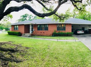 909 Circle Dr, Jacksonville, TX