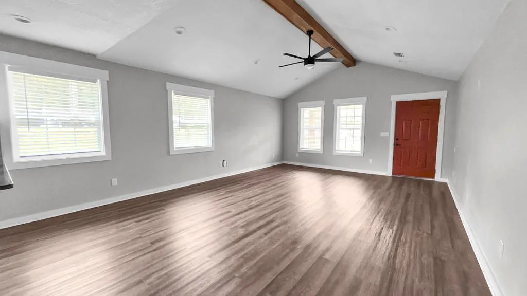 1716 N Troup St — Photo 4
