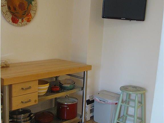 4th image of 5411 Village Station Cir