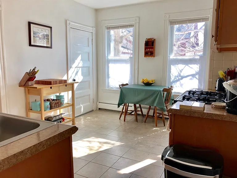106 Pine St #3 — Photo 4