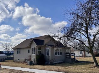 131 E Iowa St, Spring Valley, IL 61362