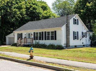 98 Old Farm Hl, Auburn, ME 04210