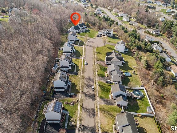 4th image of 84 Tyler Hill Road