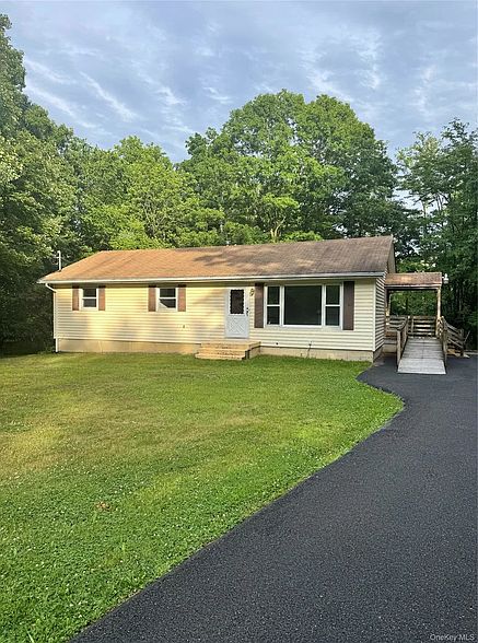 1st image of 252 Toad Pasture Rd #102