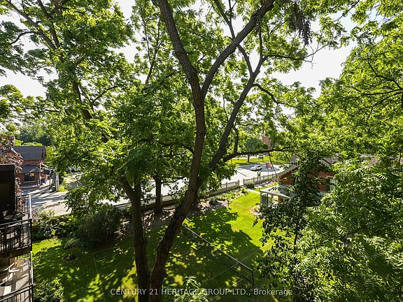4th image of 15390 Yonge St #Penthouse 1