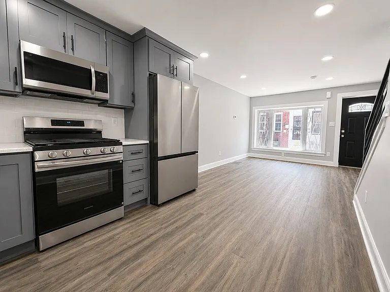2353 Wilder St — Photo 8