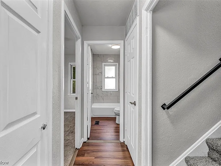 12508 Sobieski Ave — Photo 17