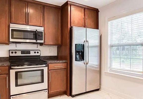 4th image of 352 Teal Ct #352