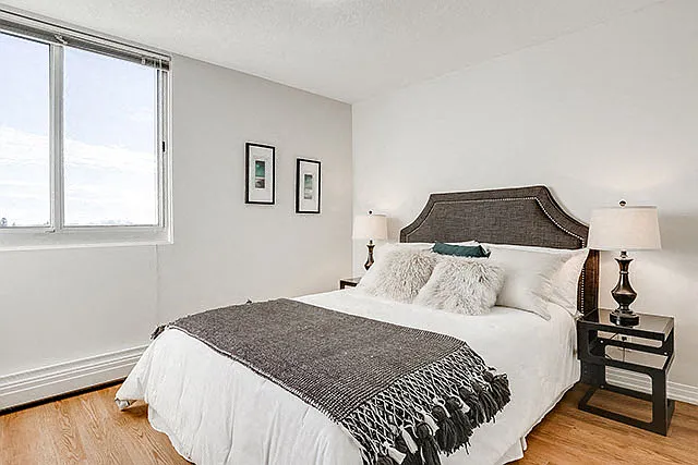 606 Victoria Ave — Photo 11
