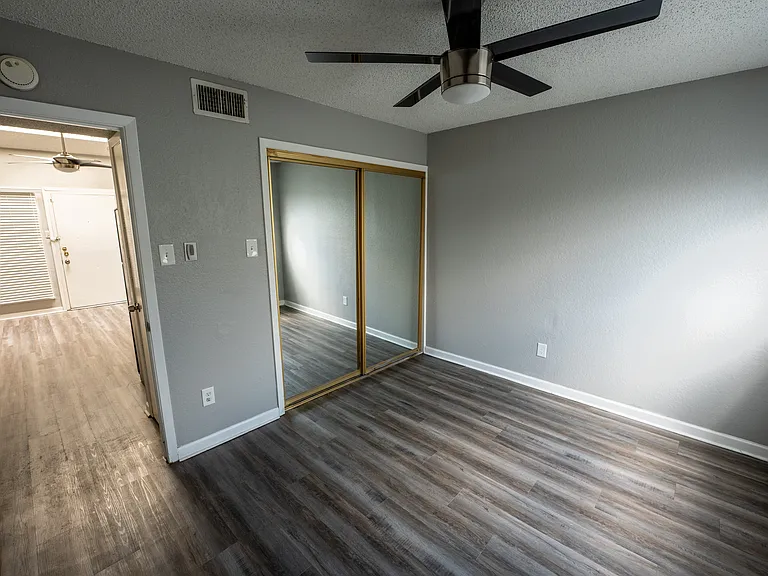 1400 Park Ave #C1 — Photo 4