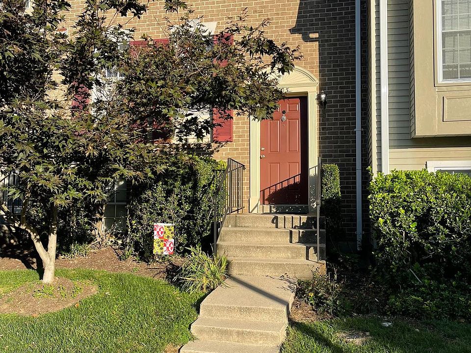 1st image of 605 Ivy League Ln #1-3