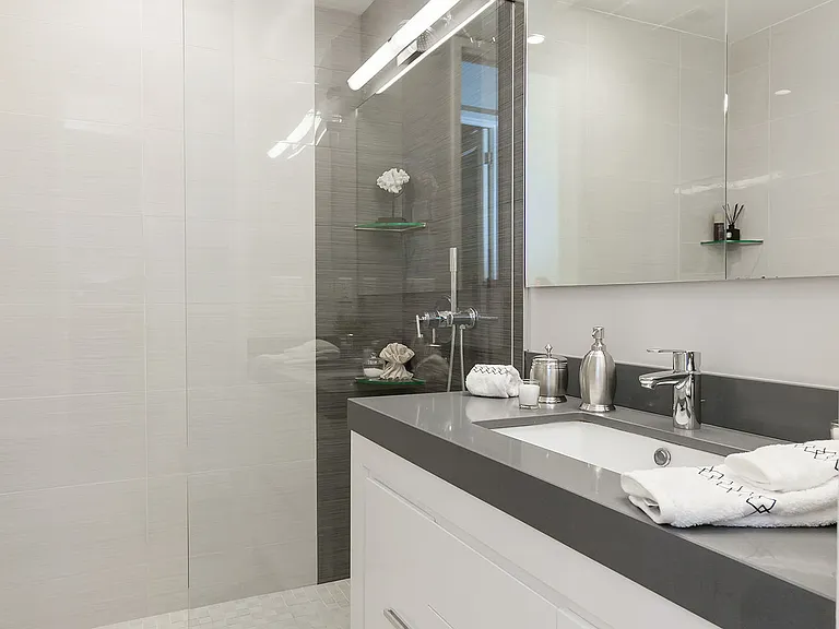 1082 S Van Ness Ave #1082 — Photo 22