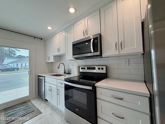 4th image of 442B Dartmoor Way