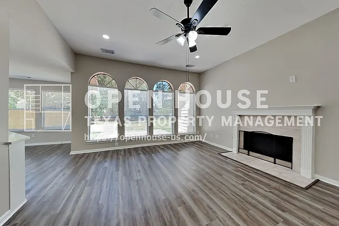 4 bed, 2.0 bath, 1861 sqft, $2,150 — Photo 4