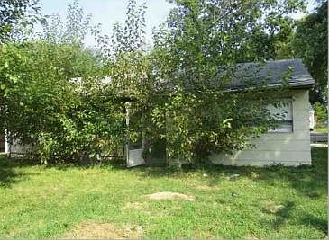 2nd image of 8816 Parkdale Dr