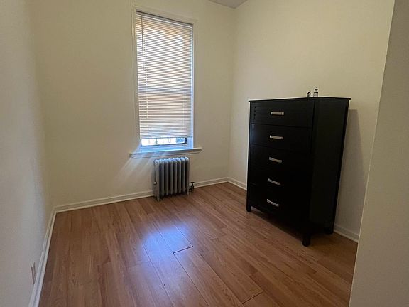 4th image of 31-49 33rd St #2F
