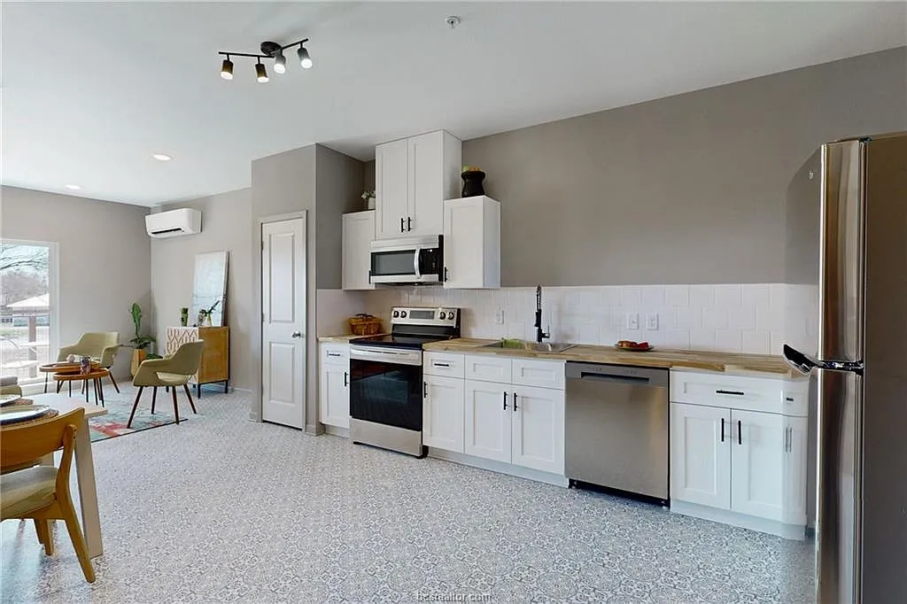 1 bed, 525 sqft, $1,150 — Photo 3