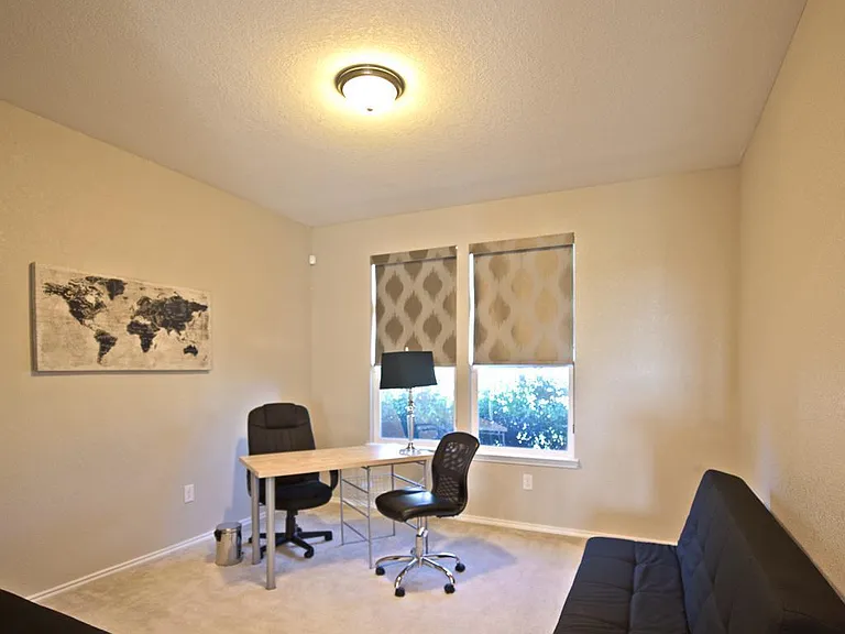 7910 Emmeline Dr — Photo 8