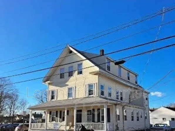 25 Pond St #R6, Natick, MA 01760