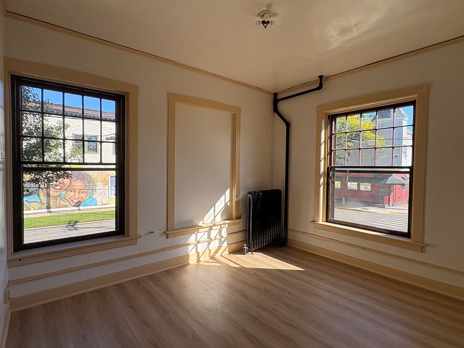 1 bed, 650 sqft, $1,150 — Photo 3
