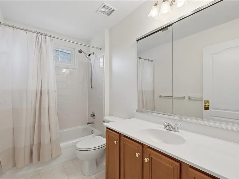 20242 Hidden Creek Ct — Photo 24