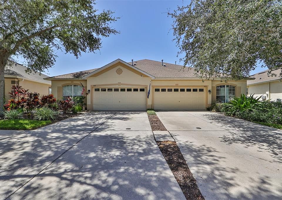 1st image of 7437 Surrey Pines Dr
