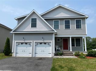 4 Rowland Farm Rd #4, Oxford, CT 06478