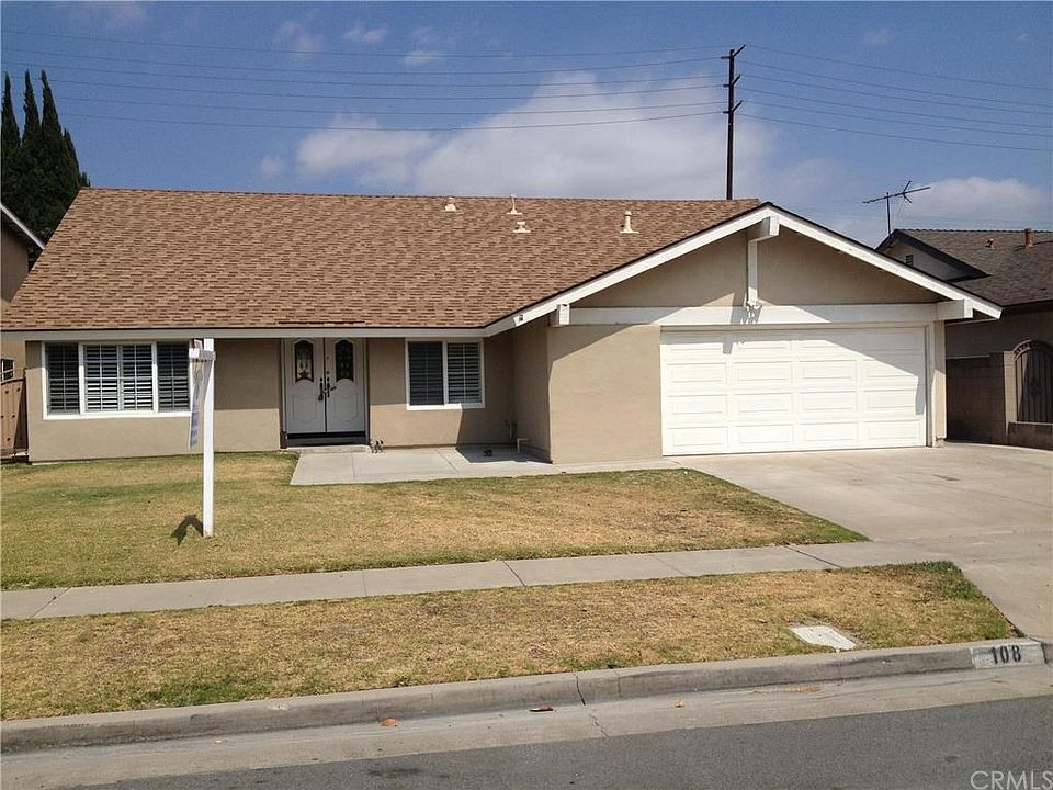 2nd image of 108 S Plantation Pl