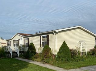 8 Cedar St, Fredericksburg, PA 17026