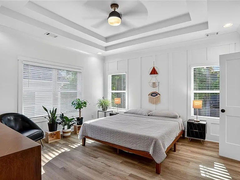 1170 Moton Ave SW — Photo 16