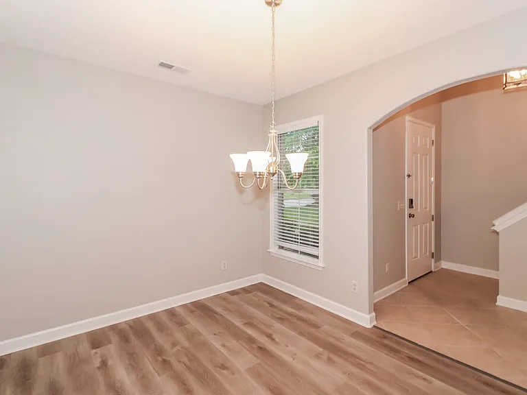 1140 Casentino St — Photo 8