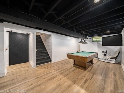 605 E Shore Dr, Whitmore Lake, MI, 48189