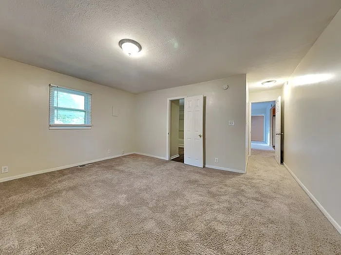 11199 Lantern Rd — Photo 10