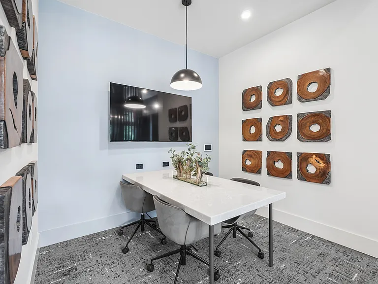 Alta Rowe — Photo 13
