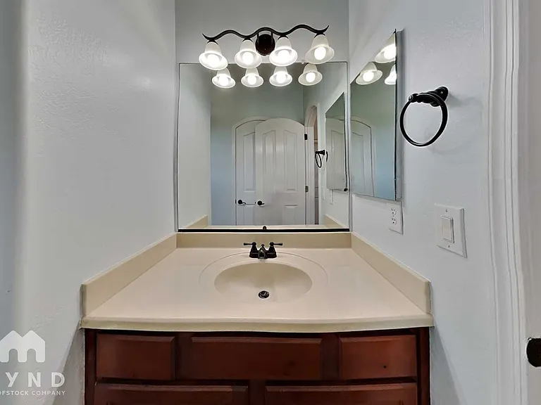 2433 W Horsetail Trl — Photo 24